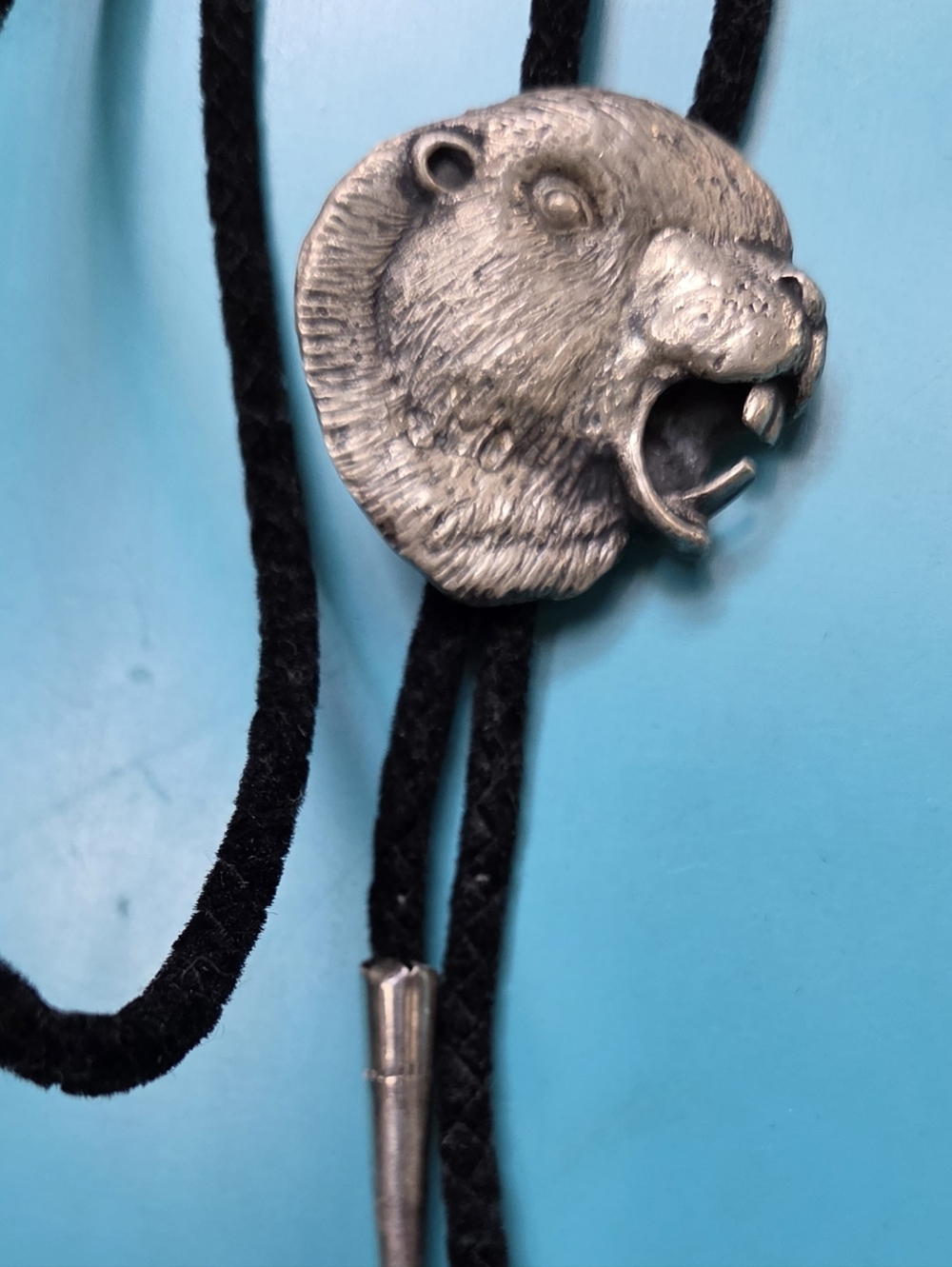 Bennett Sterling Beaver Head Black Suede Braided Bolo Tie RARE